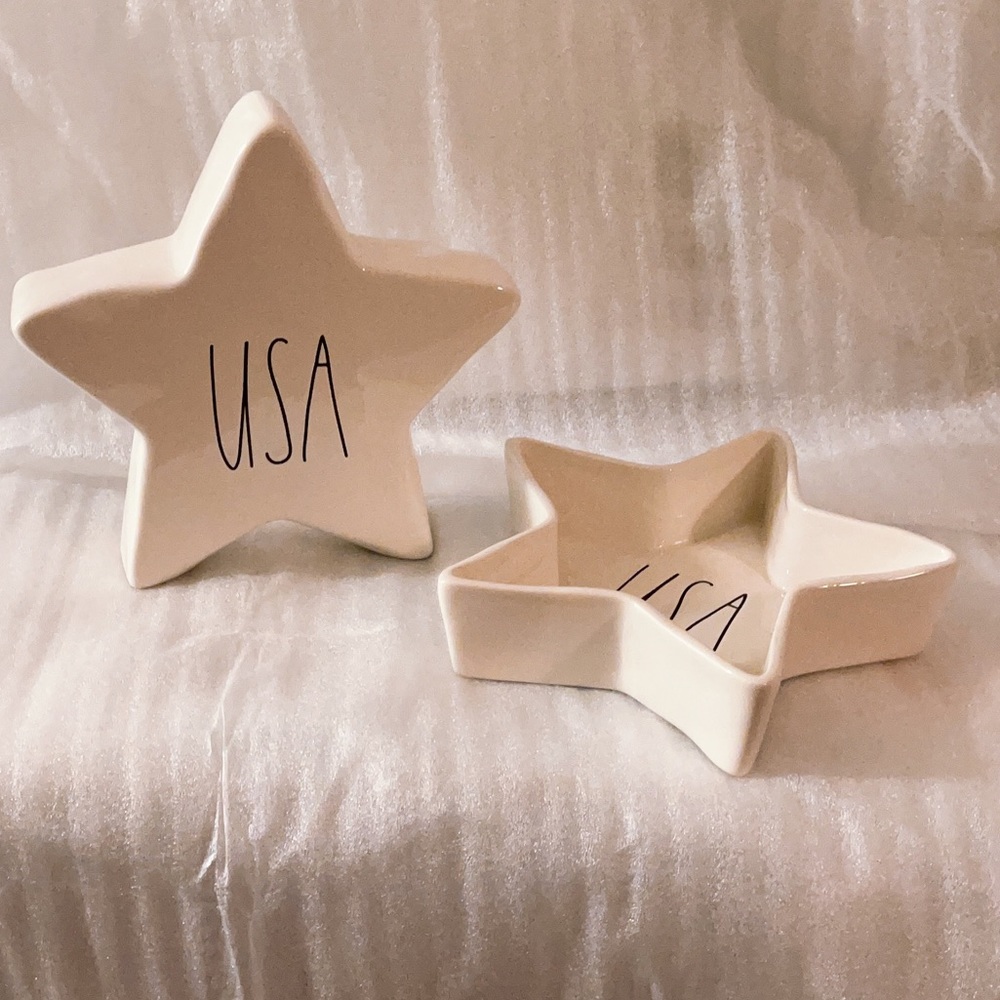 Rae Dunn USA Star Sign Tray Set of 2 New - Picture 1 of 4